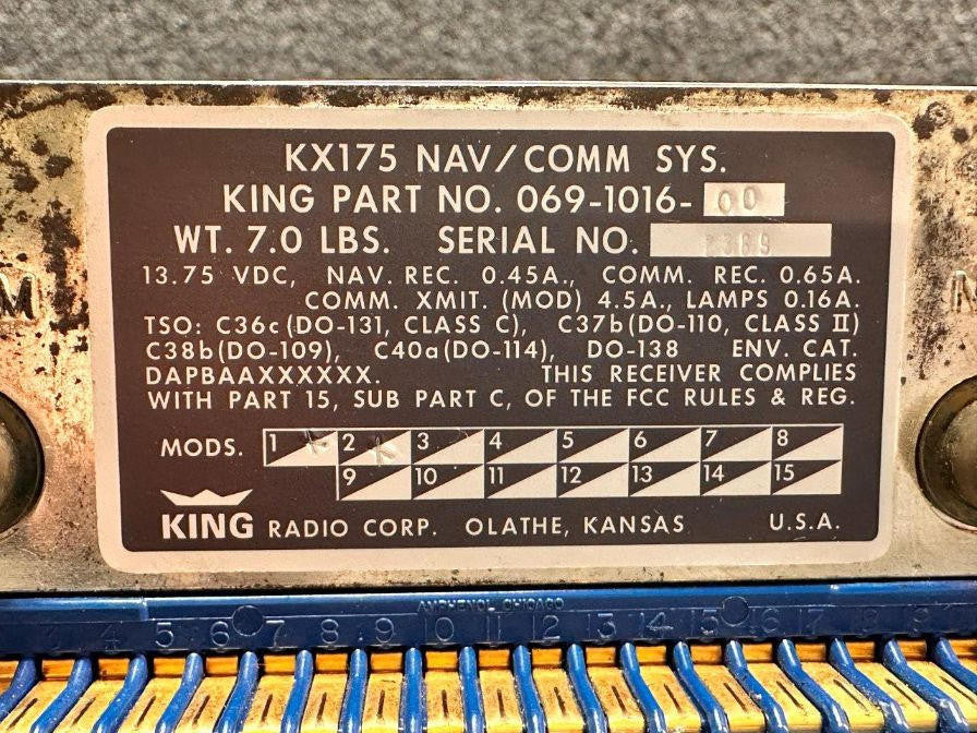 King Radio 069-1016-00 King Radio KX-175 Navigation / Communication System W/ Tray (14V)
