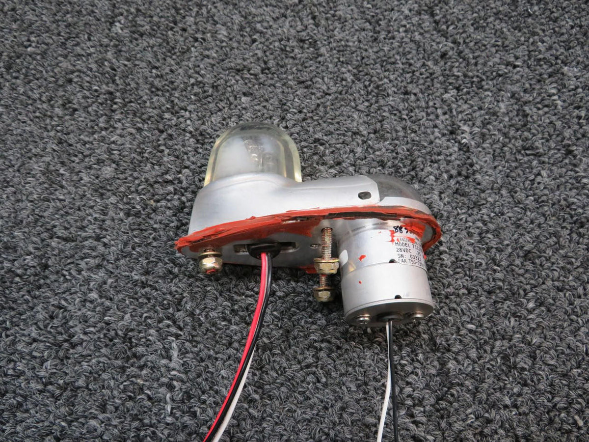 Whelen 01-0771110-04 Whelen 7111004 LED Wing Tip Strobe and Position Light Assy (28V)