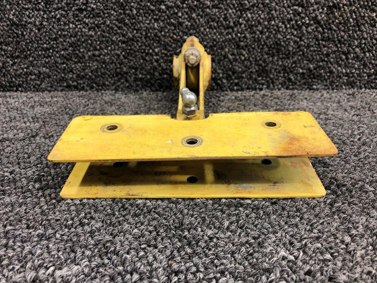 Volairecraft 37425 Volaircraft 10A Main Landing Gear Hinge Assembly LH or RH