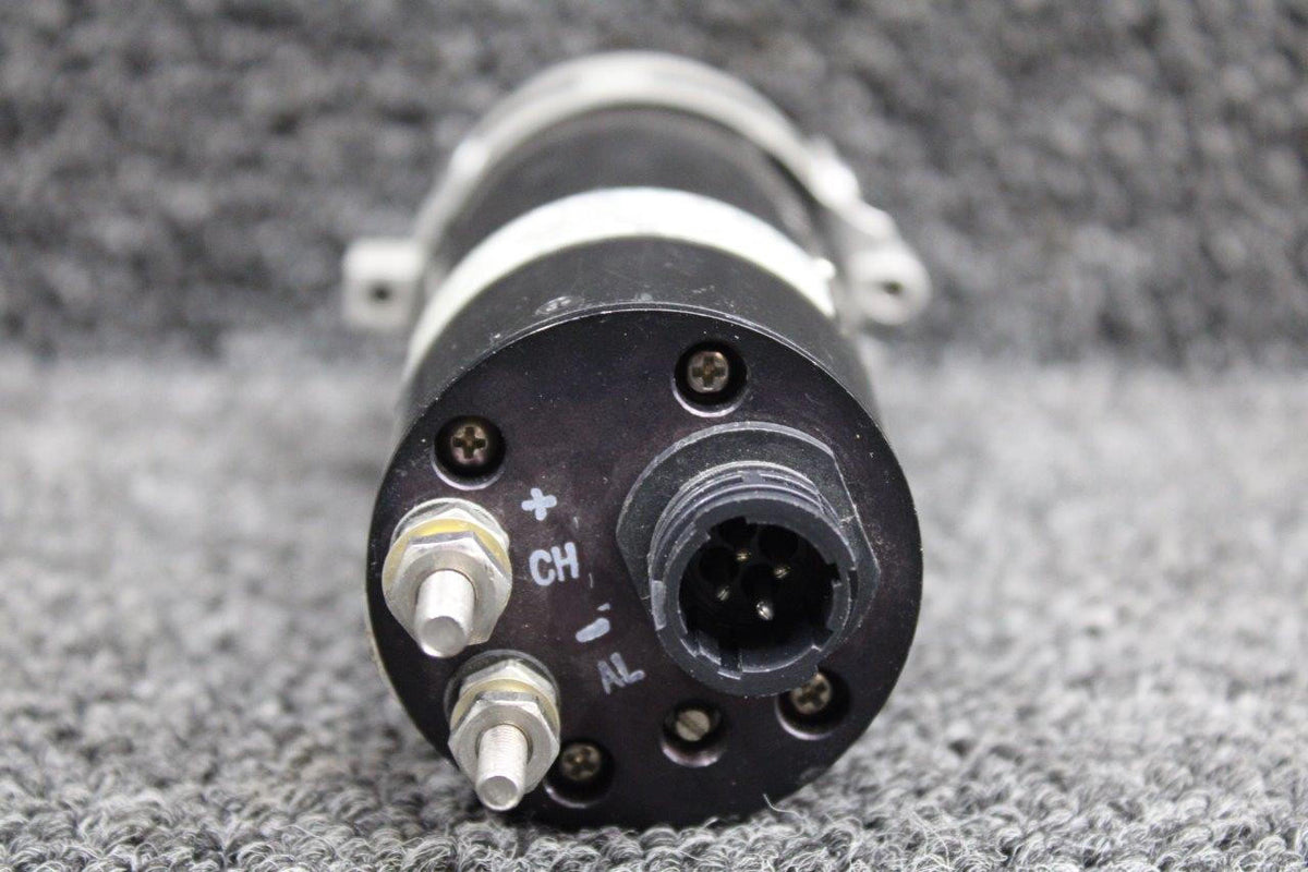 Mid-Continent MD74-5 (Alt: 58-380104-5) Mid-Continent CHT EGT Indicator (28V) (CORE)