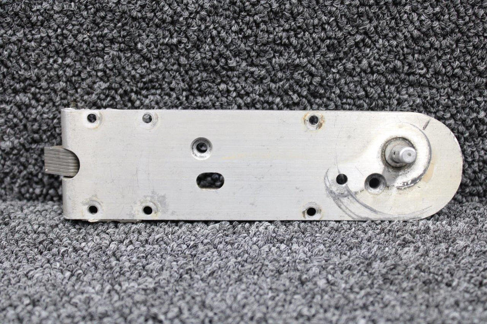 Hartwell H2532-9 Hartwell Baggage Door Latch Base Assembly