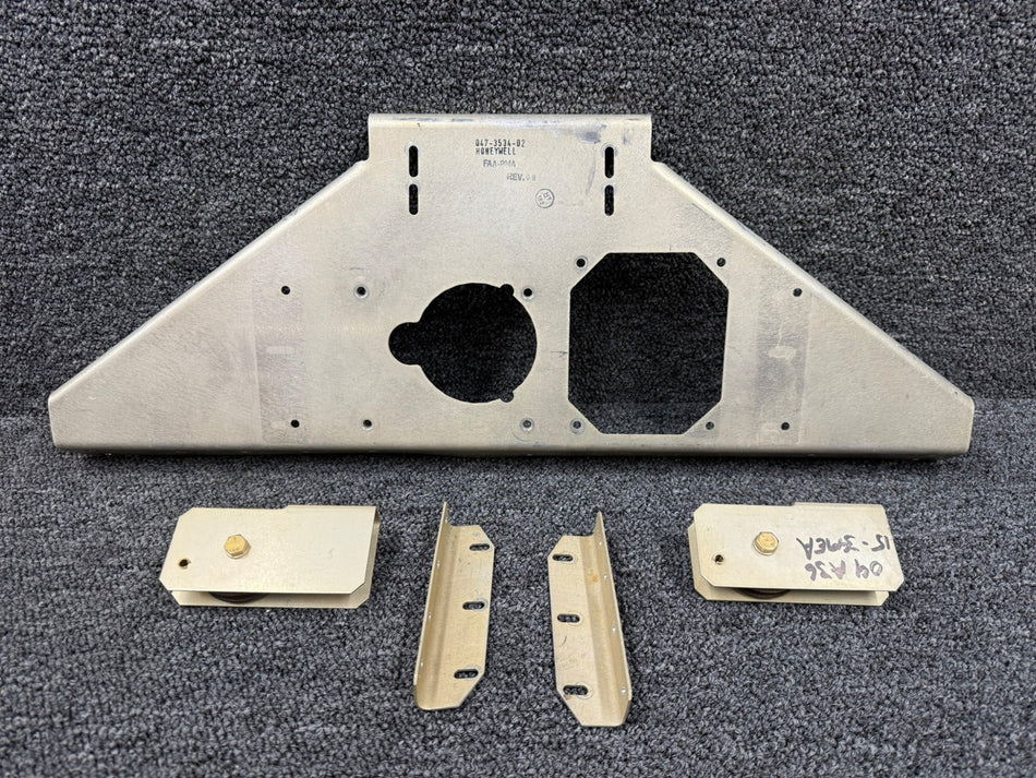 047-3534-02 Beechcraft Autopilot System Mounting Bracket Set