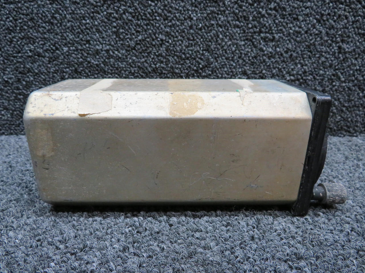 King Radio KI-201 King Radio VOR / LOC Indicator (Scratched Glass)