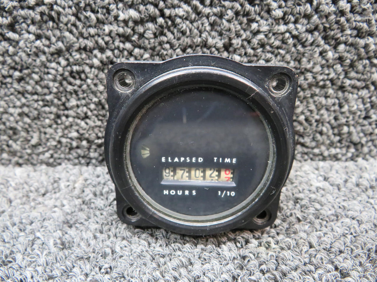 Does Not Apply 773E Hour Meter Indicator (Hours: 9702.8) (4-50V) (Cracked Surround)
