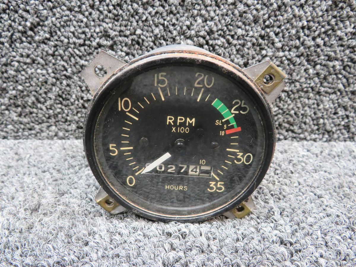 Stewart-Warner 824271 Stewart Warner Tachometer Indicator (Hours: 9027.4)