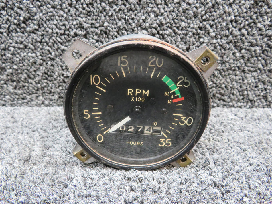 Stewart-Warner 824271 Stewart Warner Tachometer Indicator (Hours: 9027.4)