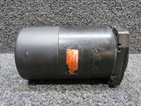 Bendix Airplane Parts & Equipment AN5825-7 (Alt: 1648-6U-A6-1) Bendix Vertical Speed Indicator (CORE) (Cracked)