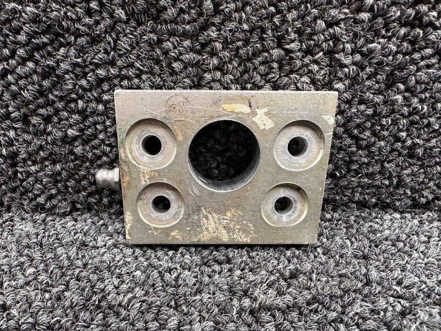 Mooney Aircraft Parts & Accessories 210067-008 (Use: 210067-902) Mooney M20G Main Gear Attach Bracket RH