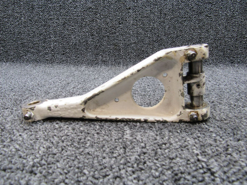 5141005-8, 5041121-2 Cessna 310R Main Gear Link Upper RH with Spacer