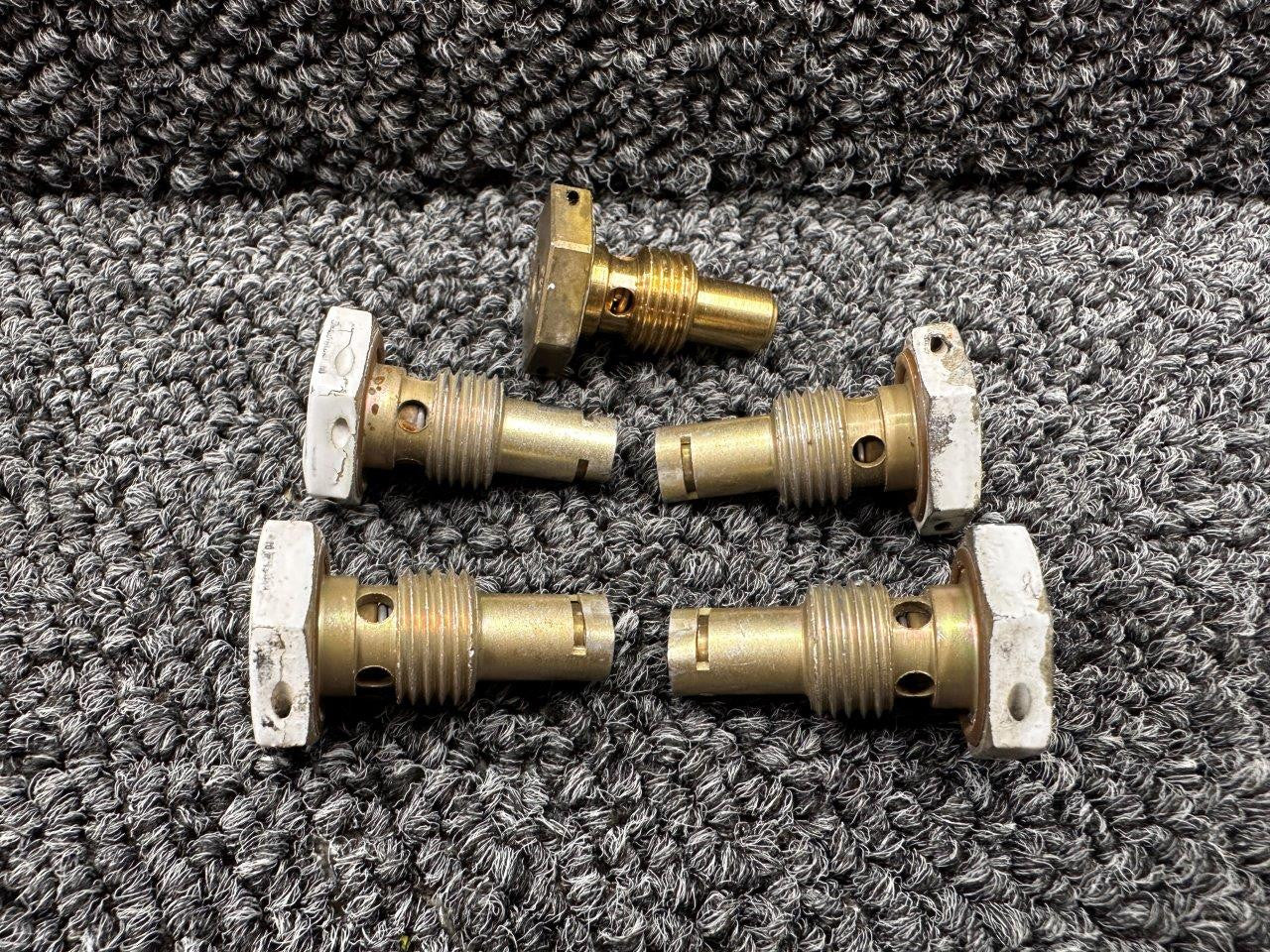 SA82 (Alt: S2020-2) Cessna 182S Fuel Drain Valve Set of 5 – BAS