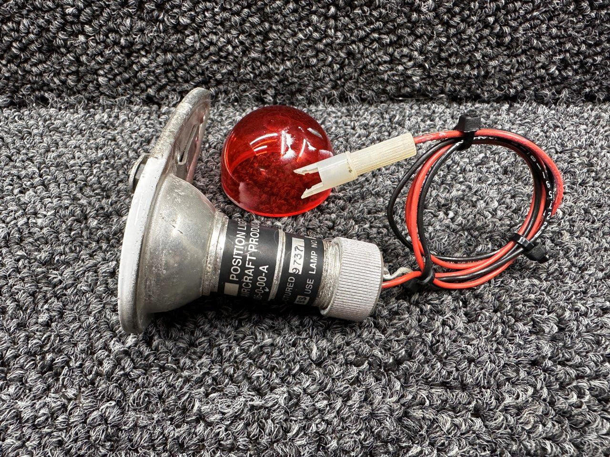 luminator 5106-0-00-A, W1284-R Luminator Aircraft Navigation Light LH with Lens