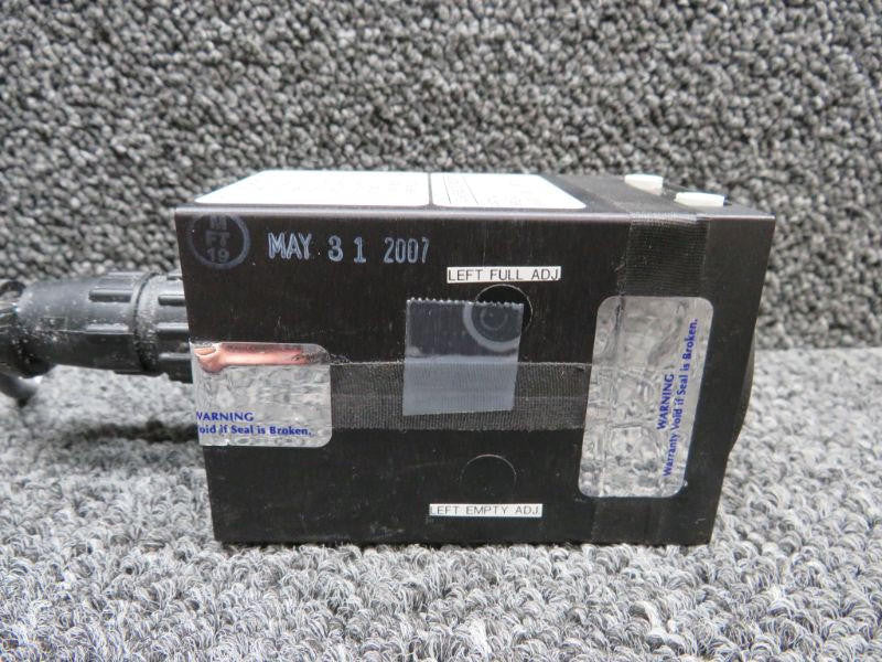Mid-Continent MD203-1 Mid-Continent Tip Tank Fuel Quantity Indicator (Volts: 28)