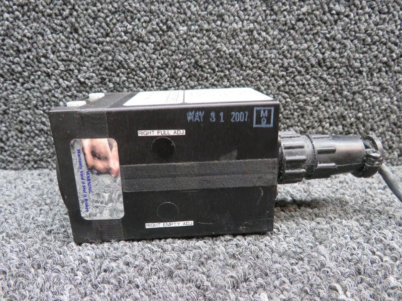Mid-Continent MD203-1 Mid-Continent Tip Tank Fuel Quantity Indicator (Volts: 28)