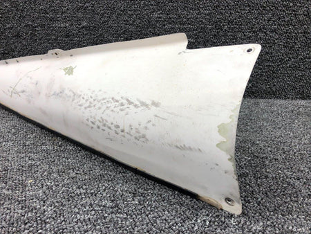 Cessna Aircraft Parts 0530010-6 (Use: 0530010-12) Cessna 172RG Upper Horizontal Fairing RH (White)