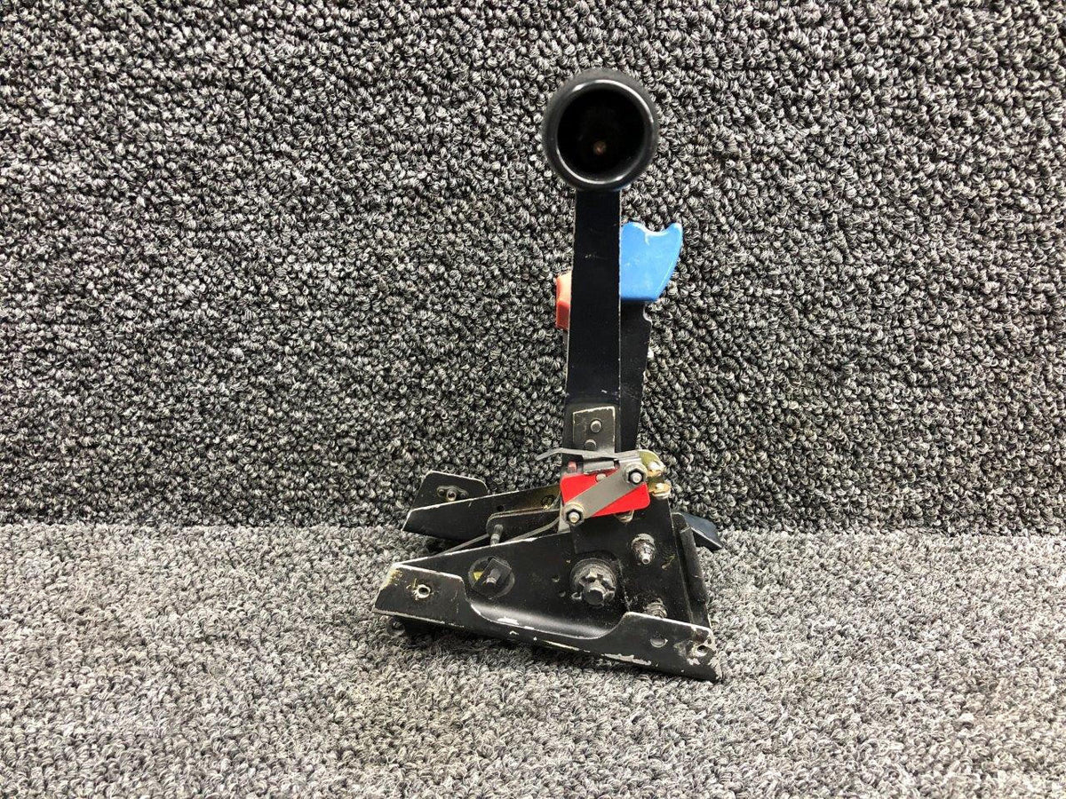 Piper Aircraft Parts 67210-007 Piper PA28R-201 Engine Control Quadrant Assembly