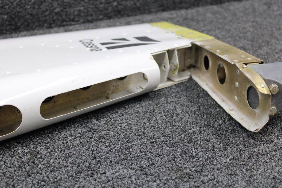 Cessna Aircraft Parts 0933101-3 Cessna 162 Rudder Assy