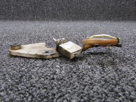 Cessna Aircraft Parts 1241078-5, S1377-1 Cessna 210L Lock Assembly LH with Switch