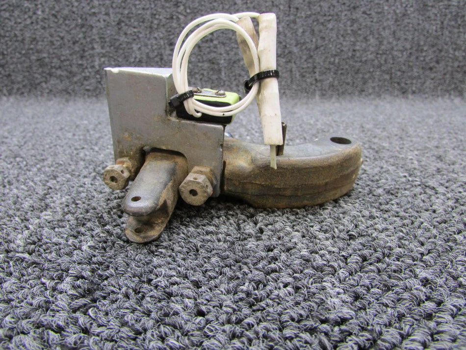 Cessna Aircraft Parts 1541007-1, 1541006-2 Cessna T337RG Main Gear Lock Assembly LH with Pin