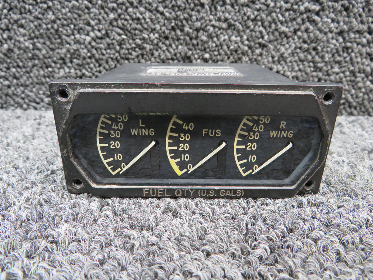 Gull Airborne 308-906-001 (Alt: 980112-1) Gull Airborne Type II Fuel Quantity Indicator (Volts: 28)