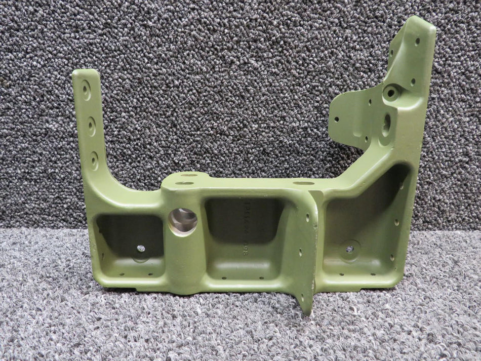 Cessna Aircraft Parts 1211424-4 Cessna T210F Main Gear Fitting Outbd RH with 8130-3 and PAI-PT-1