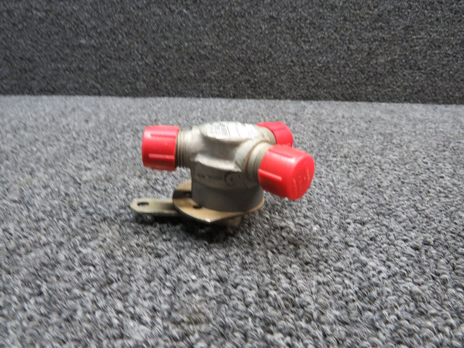 C291505-0102 Cessna T337G Airborne 1H38-4 Fuel Valve Assembly