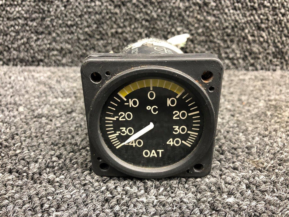 0241-003 (Alt: 880023-503) B&D Outside Air Temperature Indicator