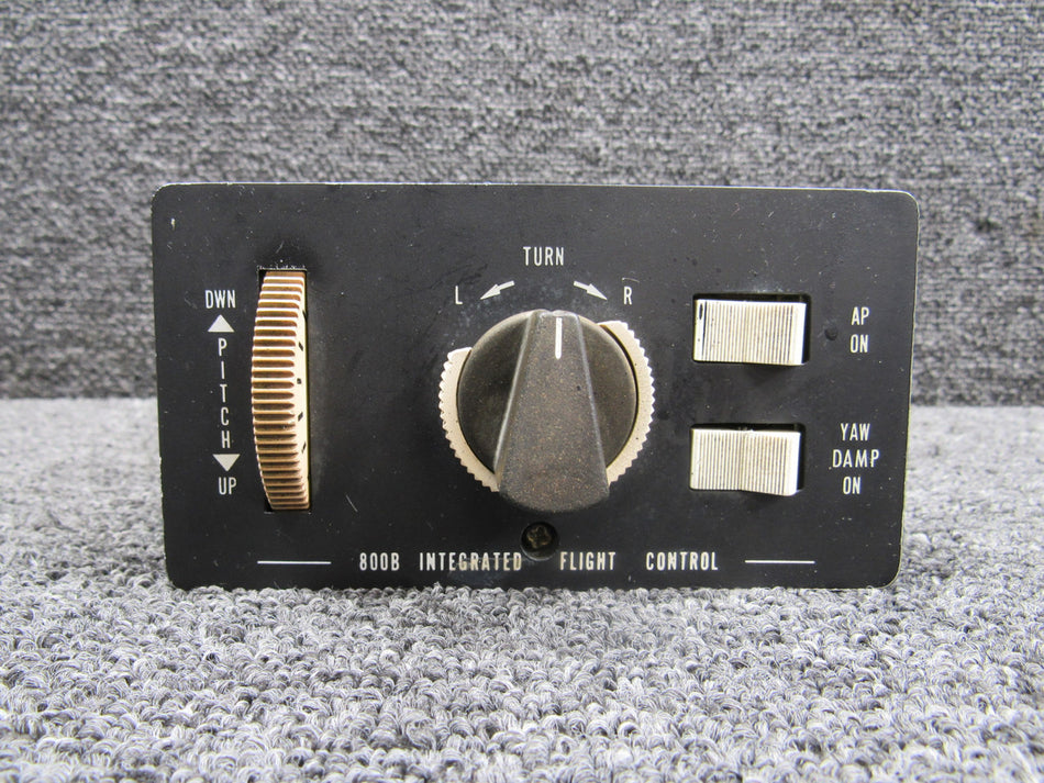 41780-1128 ARC C-830FD Autopilot Flight Control Unit with Mods (Volts: 28)