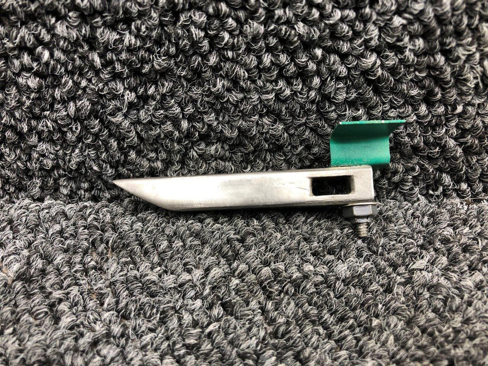 5111545-4, 5111560-18 Cessna 421C Lower Cabin Door Latch Pin with Indicator
