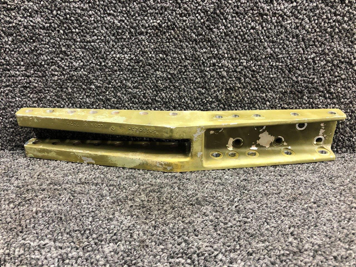 Cessna Aircraft Parts 5011123-1 Cessna 421C Aft Wing Spar Fitting Upper LH or RH