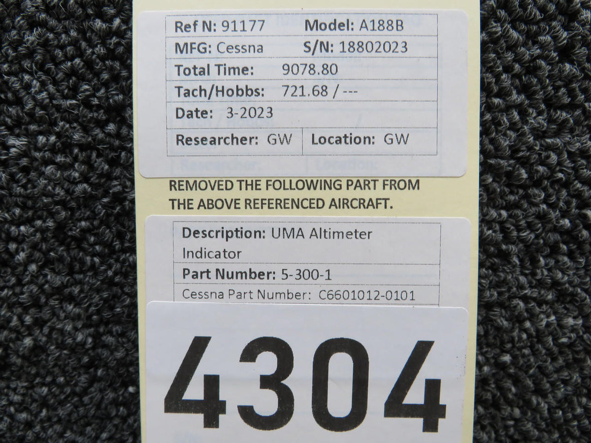 UMA 5-300-1 (ALT: C6601012-0101) UMA Altimeter Indicator