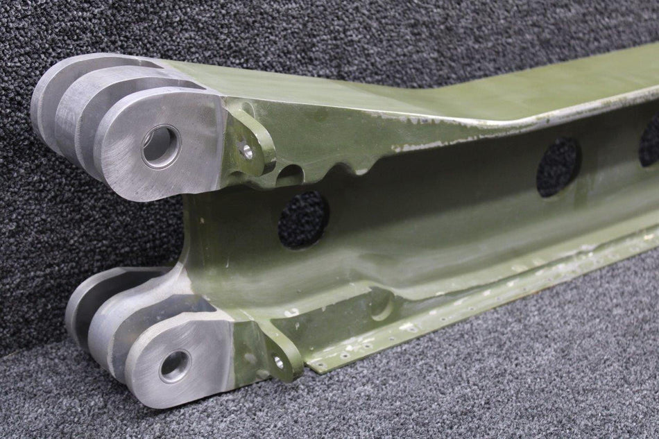 Cessna Aircraft Parts 2110001-3 (Cast: 1210702-498) Cessna 210N Carry Thru Spar Assembly