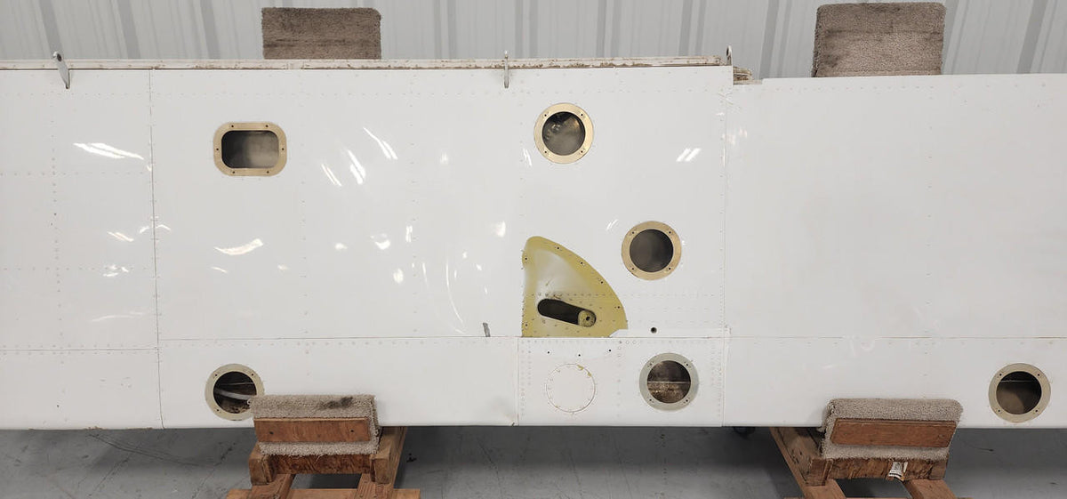 Cessna Aircraft Parts 0922200-4 Cessna 162 Wing Structure Assembly RH (Dented)