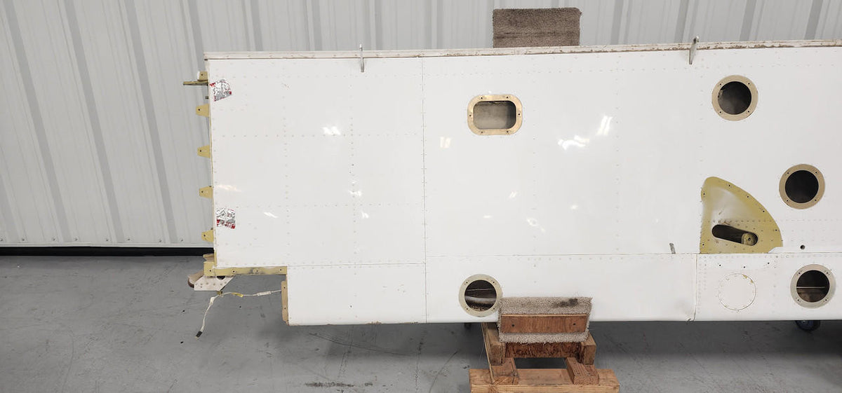 Cessna Aircraft Parts 0922200-4 Cessna 162 Wing Structure Assembly RH (Dented)