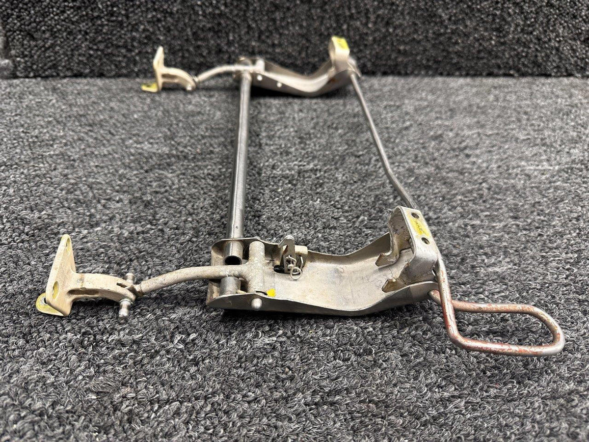 Beechcraft Parts 35-410316-1, 35-415312-4 Beech S35 Cabin Window Latch Assembly RH