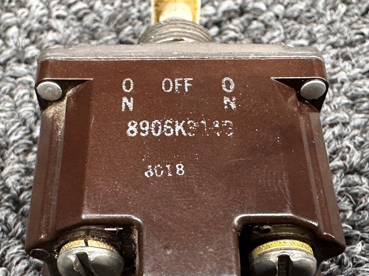Cutler-Hammer 8906K3149 Cutler Hammer Toggle Flap Switch