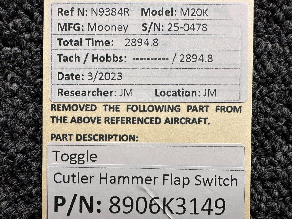 Cutler-Hammer 8906K3149 Cutler Hammer Toggle Flap Switch