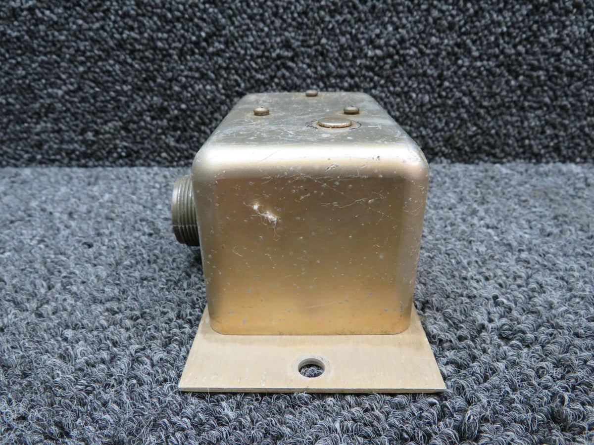 lamar B-00387-1 (Alt: 36-380096-1) Lamar Voltage Regulator Assembly (Volts: 28.5)