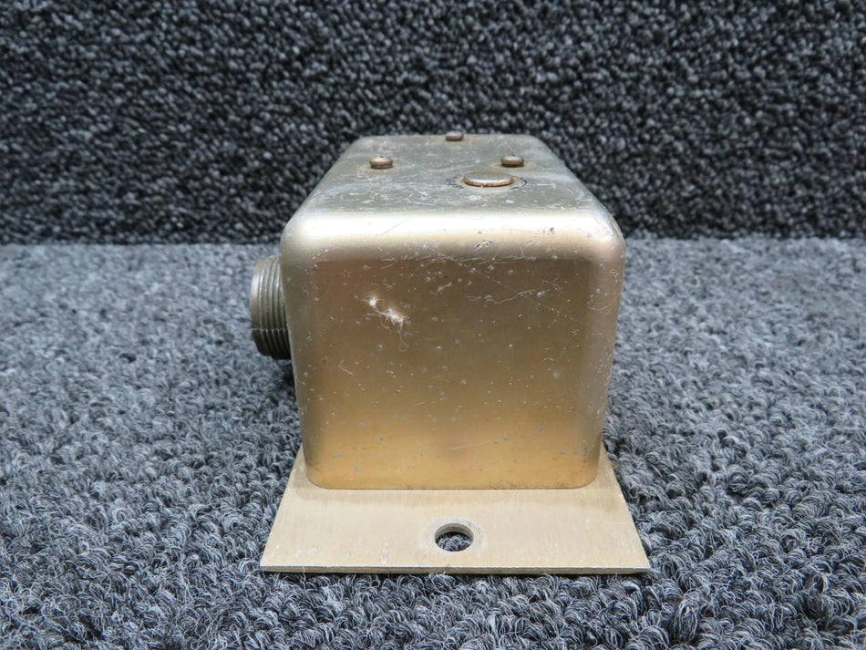 lamar B-00387-1 (Alt: 36-380096-1) Lamar Voltage Regulator Assembly (Volts: 28.5)