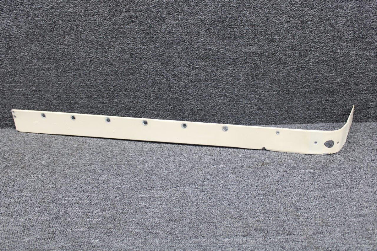 Cessna Aircraft Parts 0520005-13 Cessna 172L Wing Fairing Assy RH