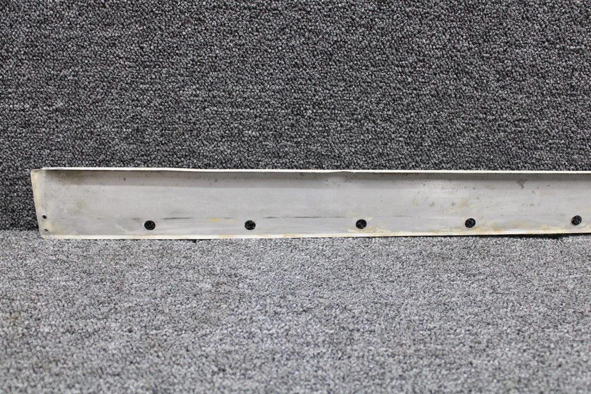 Cessna Aircraft Parts 0520005-13 Cessna 172L Wing Fairing Assy RH