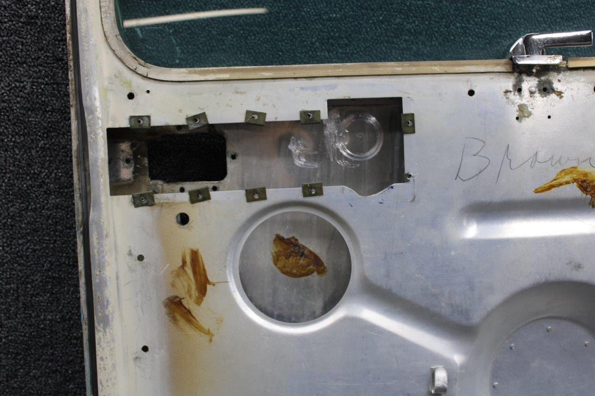 Cessna Aircraft Parts 0511460-49 Cessna 172L Cabin Door Structure LH