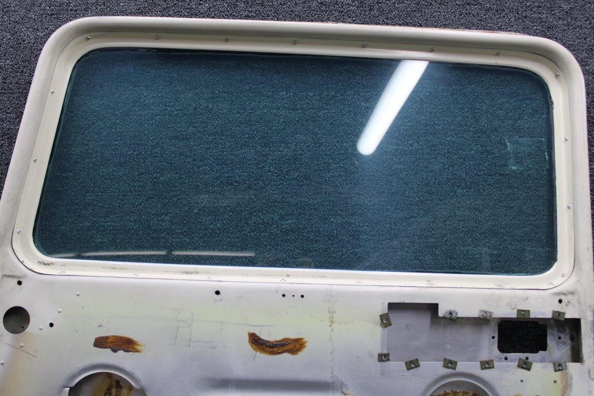 Cessna Aircraft Parts 0511460-50 Cessna 172L Cabin Door Structure (RH)