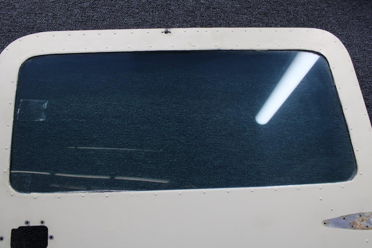 Cessna Aircraft Parts 0511460-50 Cessna 172L Cabin Door Structure (RH)