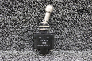 MS24658-23D (Alt: 1TL1-3D) Und Lab Inc Toggle Switch (Volts: 125, 250)