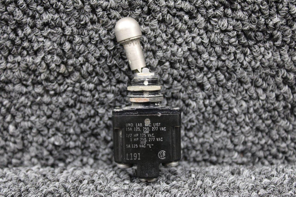 MS24658-23D (Alt: 1TL1-3D) Und Lab Inc Toggle Switch (Volts: 125, 250)