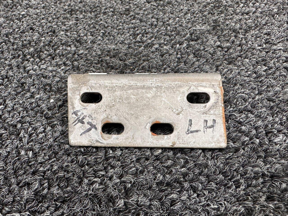 1610039-5 Cessna A188B Cabin Door Hinge LH Aft