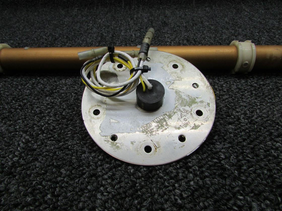 Gull Airborne 020-924-001 (Alt: 9910082-29) Gull Fuel Quantity Tank Unit with Retainer (28V)