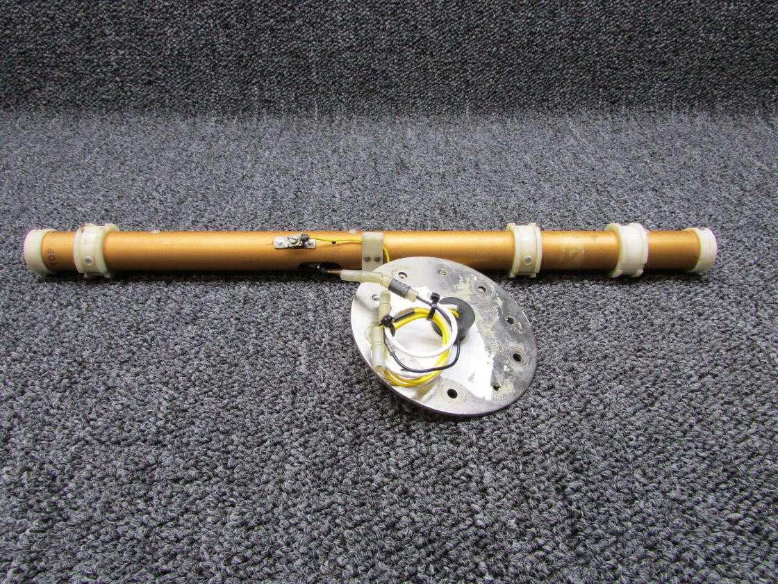 Gull Airborne 020-924-001 (Alt: 9910082-29) Gull Fuel Quantity Tank Unit with Retainer (28V)