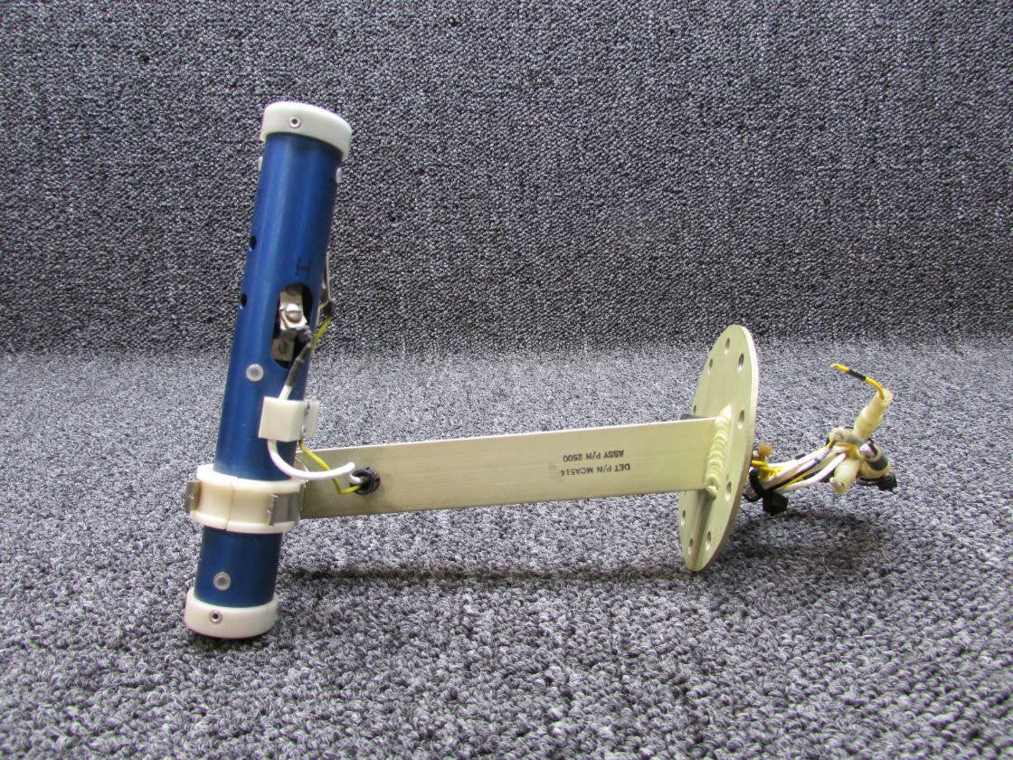 Consolidated Airborne Systems PAA700-7, FMB938-1 CAS Fuel Transmitter RH with Mount (Volts: 28)