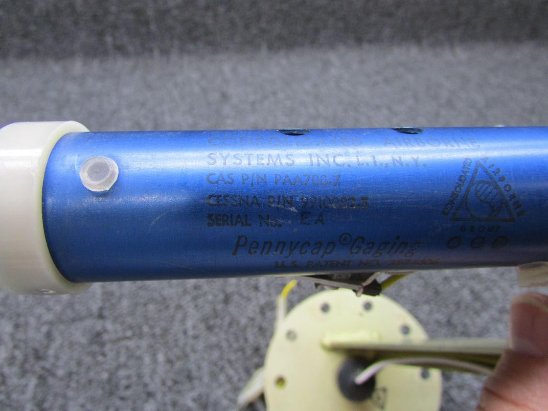 Consolidated Airborne Systems PAA700-7, FMB938-1 CAS Fuel Transmitter RH with Mount (Volts: 28)